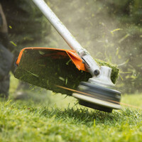 STIHL Akku-Freischneider FSA 130 R - ohne Akku & Ladeger