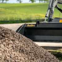 Kellfri Robuste 1,8-m-Planierschaufel mit Euro-Halterung 5