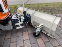 STIHL Rasentraktor RT 4097 SX - inkl. Schneeschild 5